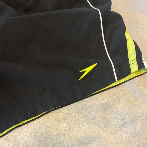 Men’s Speedo Black and Lime Green Athletic Performance Shorts/Bathing Suit - Picture 3 of 4
